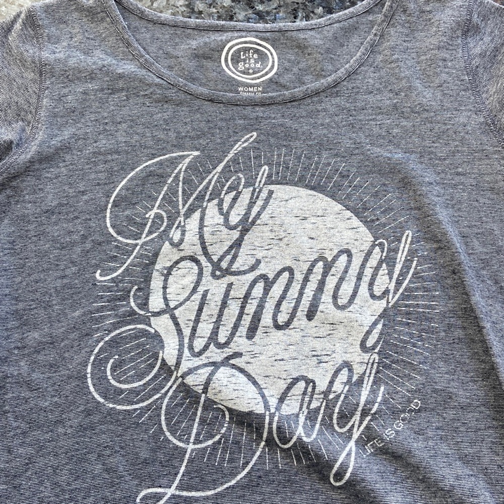Life is good women’s classic fit size M, NWOT,  My Sunny Day